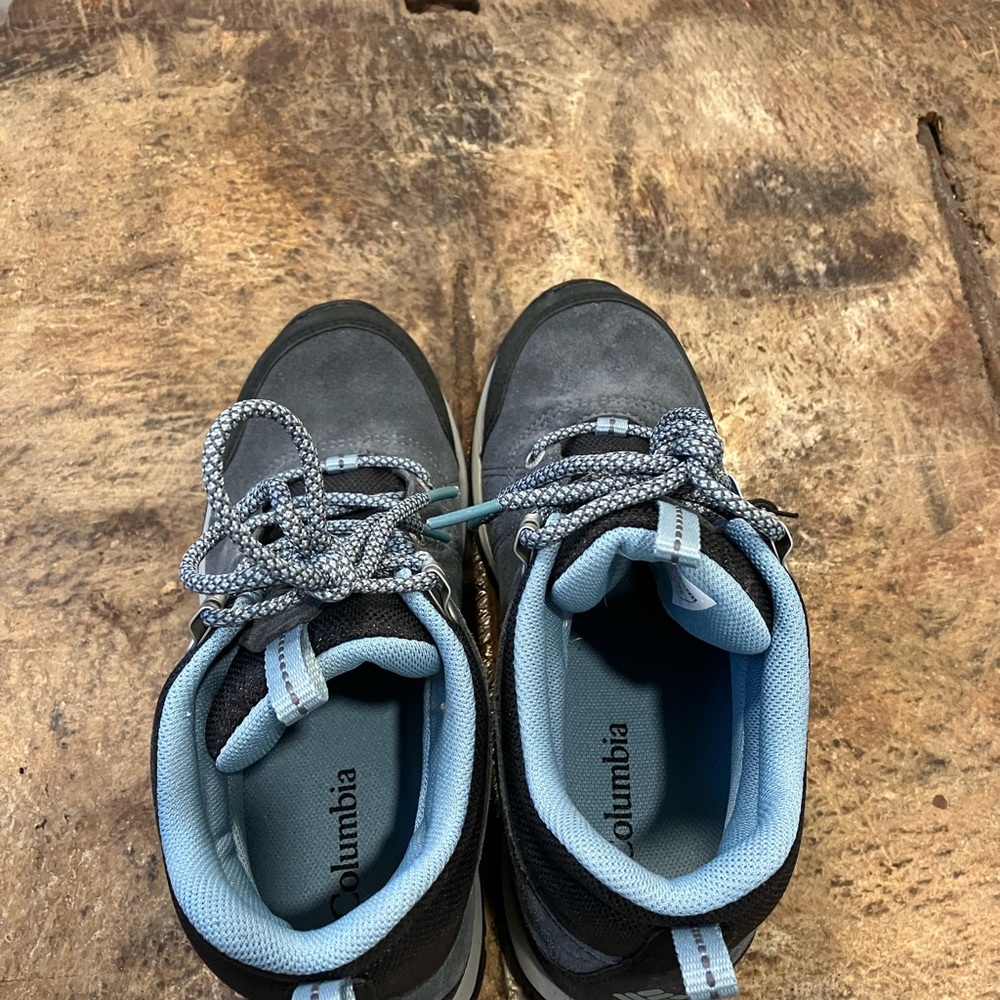 Columbia Women's Fire Venture Mid Waterproof hiking Boot - Picture 10 of 13